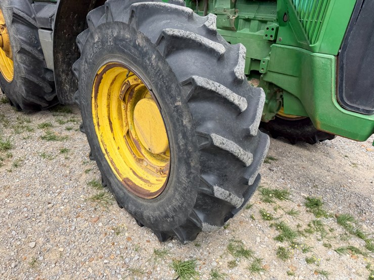 1998-john-deere-8300-image-9