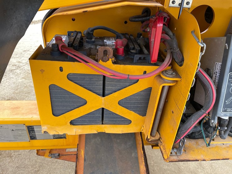 #7512-•-(m-1)-2021-haulotte-3522a-electric-towable-man-lift-image-45