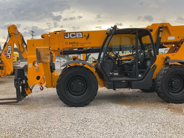 2022-jcb-510-56-image-12