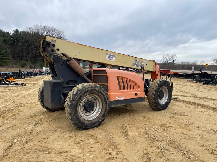 2012-jlg-g6-42a-image-5