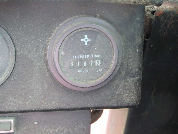 new-holland-tr96-image-26