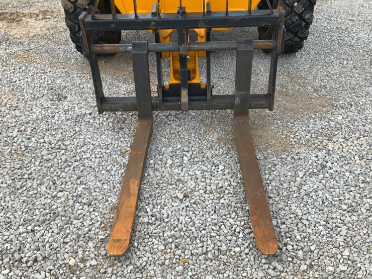 2022-jcb-510-56-image-51