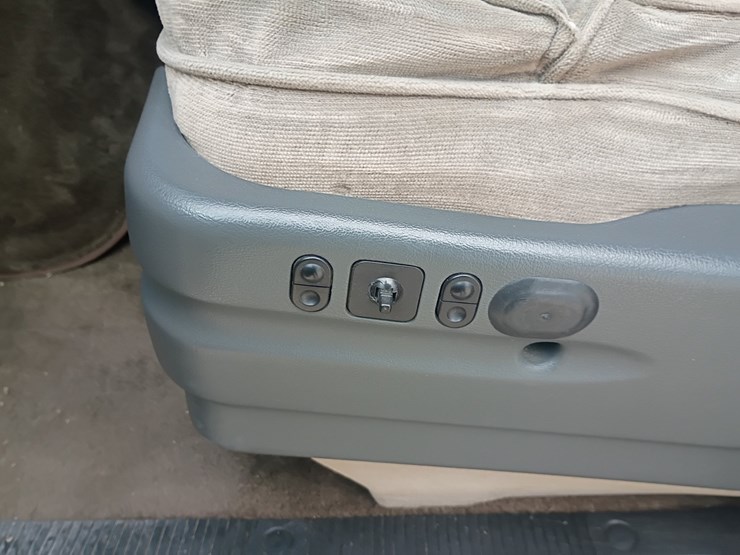 1992-ford-e150-image-34