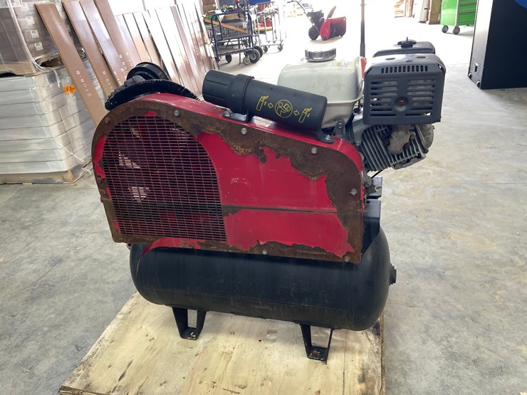 #7556-•-north-star-30-gallon-air-compressor-image-6