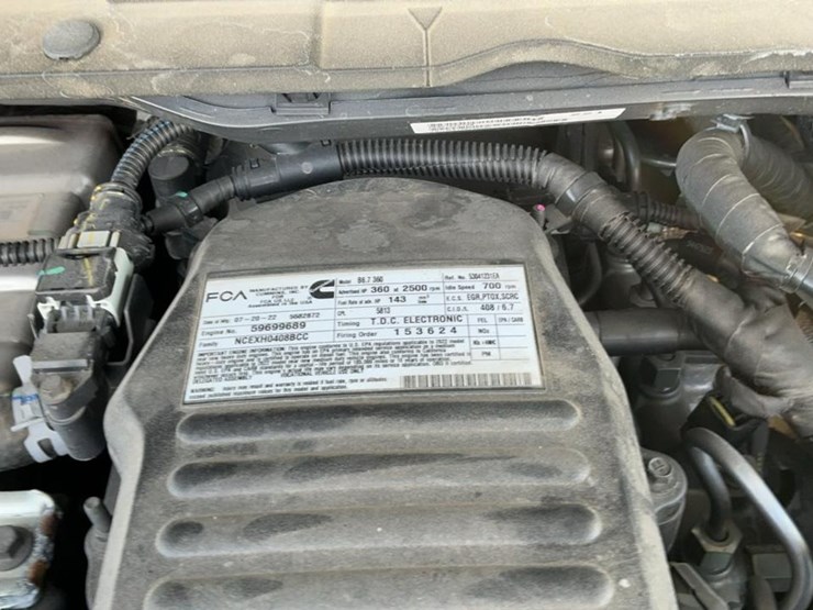 2022-dodge-3500-image-14