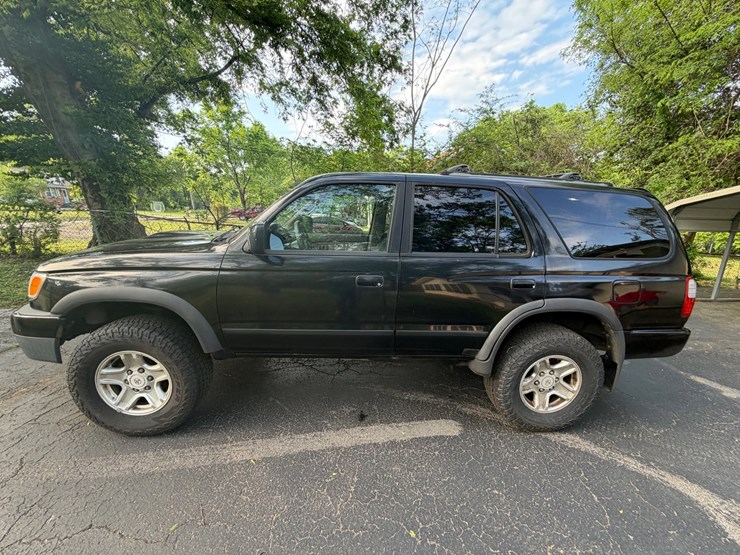 1999-toyota-4-runner-image-5