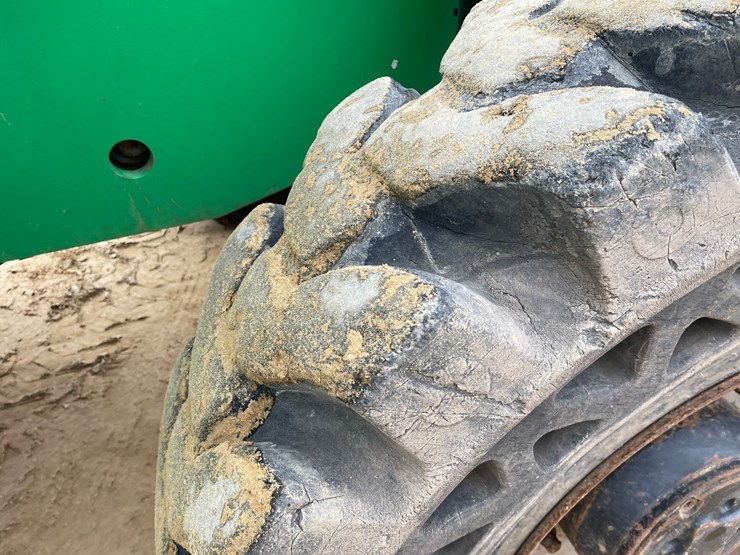 2015-sky-trak-10054-image-80