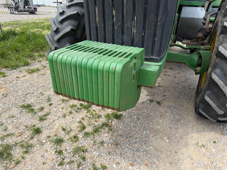 1998-john-deere-8300-image-32