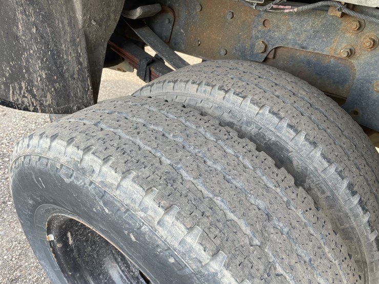 2008-gmc-3500hd-image-21