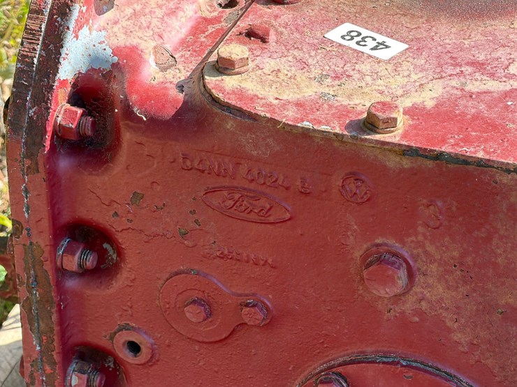 ford-tractor-image-3