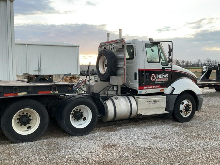 2017-international-prostar-image-6