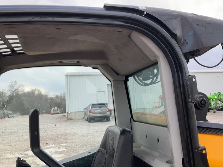 2021-jcb-215-image-26