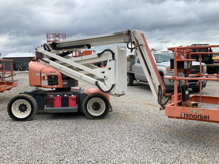 #306-•-2016-snorkel-46'-electric-articulated-boom-lift-image-36