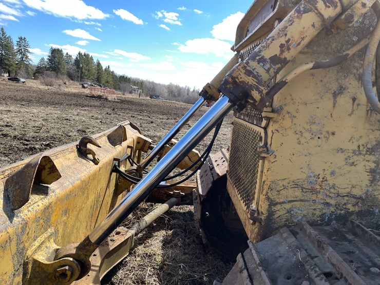 komatsu-d85p-image-10