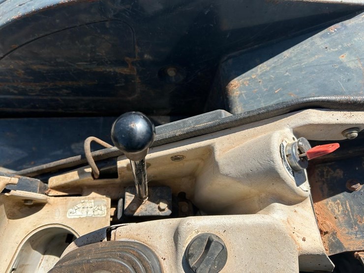 2015-deere-50g-image-25