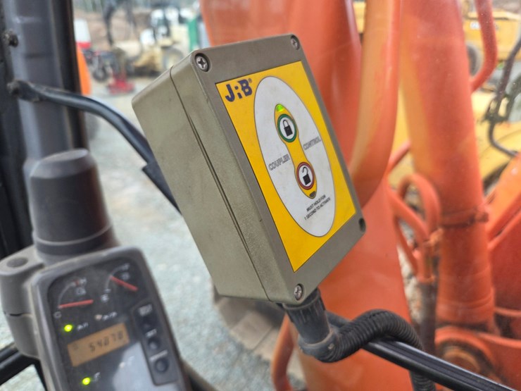 hitachi-zx330-lc-image-60