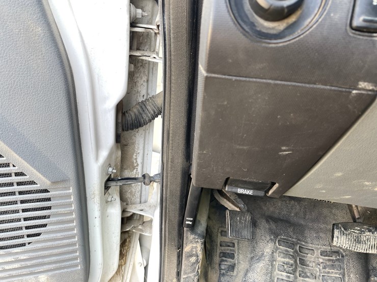 2011-ford-f550-image-59