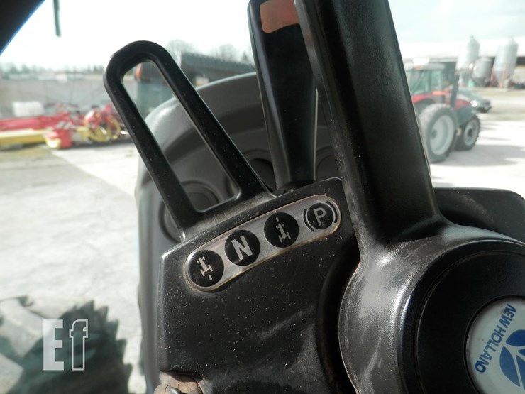 new-holland-tj330-image-7