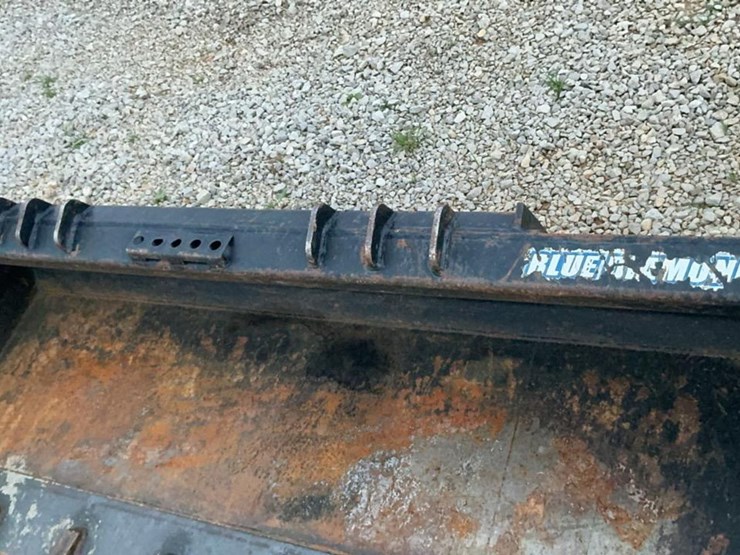 #150-•-blue-diamond-72”-bucket-image-8