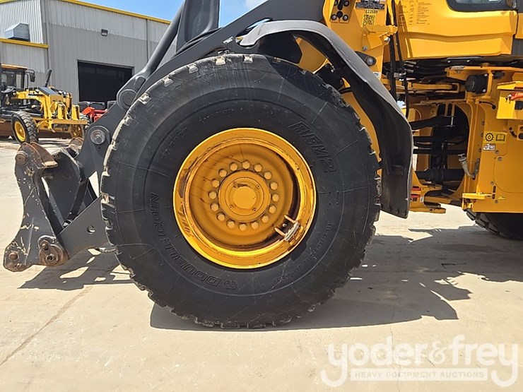 2021-volvo-l90h-image-10