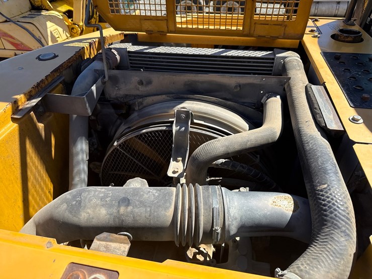 2009-deere-225-lc-image-34