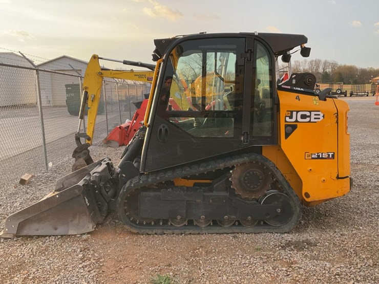 2022-jcb-215t-image-2