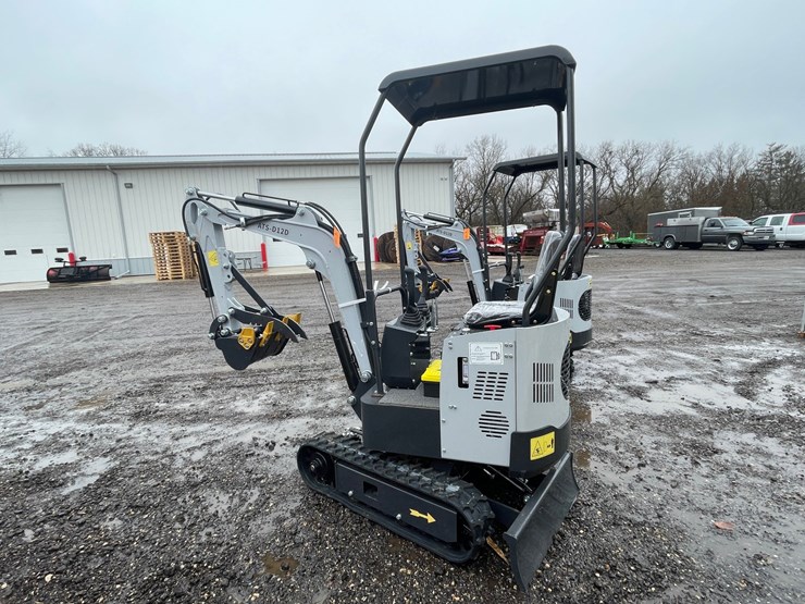 #3293-•-2026-ats-d12d-mini-excavator-image-4
