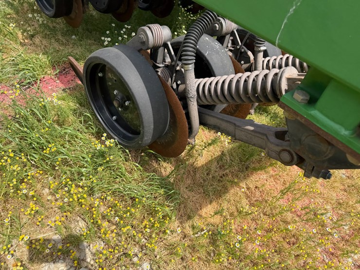john-deere-1590-image-90