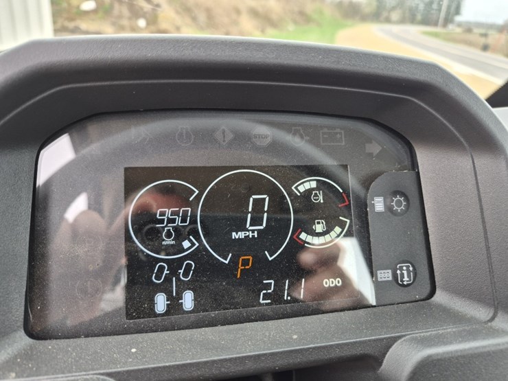 john-deere-gator-image-12