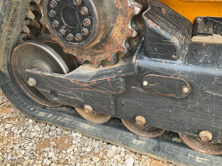 2022-jcb-215t-image-34