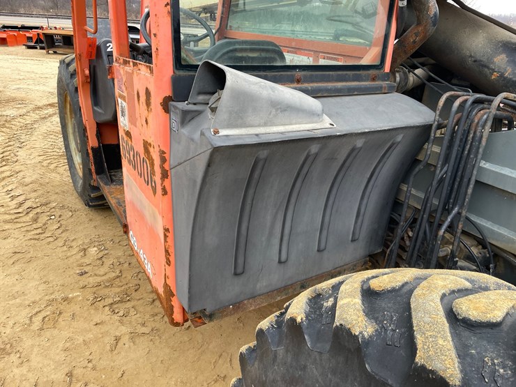 2005-jlg-g9-43a-image-14