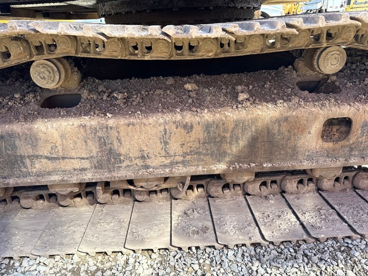 2009-deere-225-lc-image-79