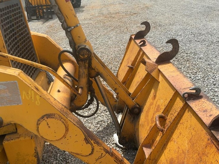 john-deere-310d-image-34