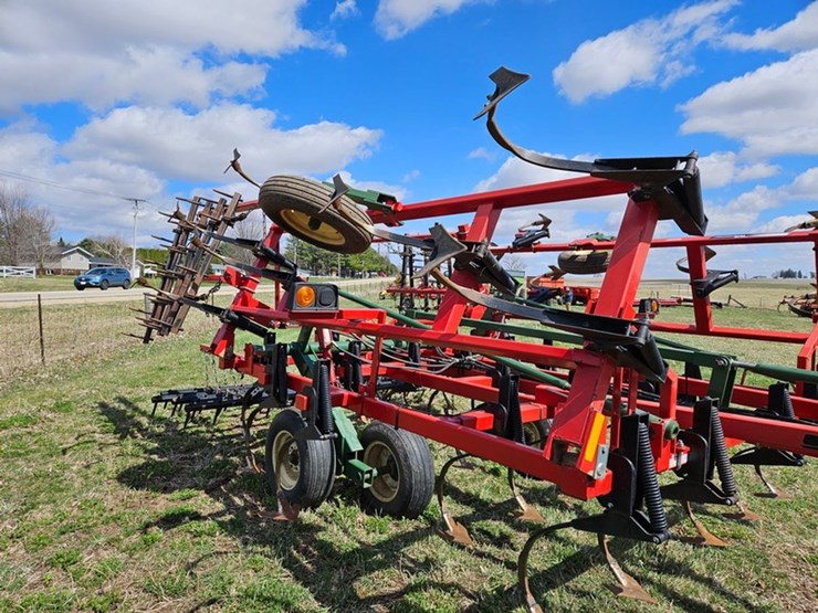#514-•-brillion-18'-field-cultivator-image-18