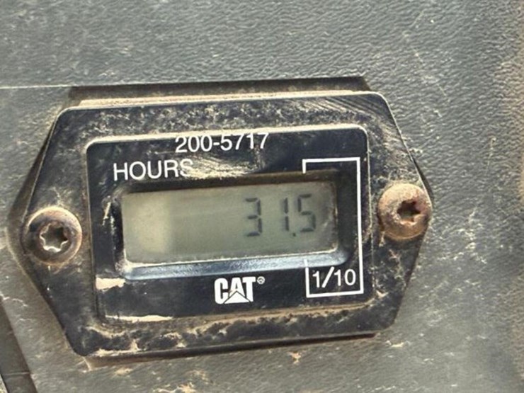 2009-caterpillar-232b2-image-7