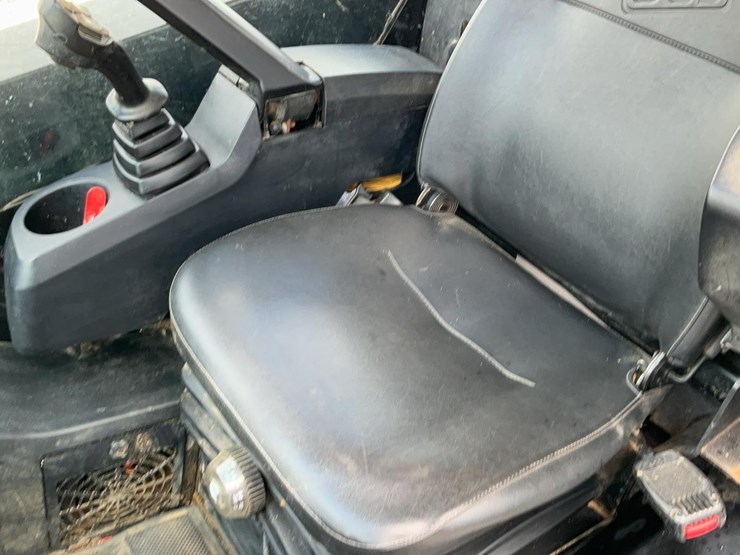 2021-jcb-215t-image-11