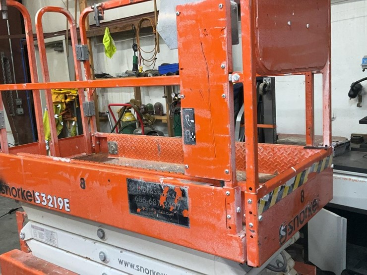 #409-•-snorkel-19'-scissor-image-11