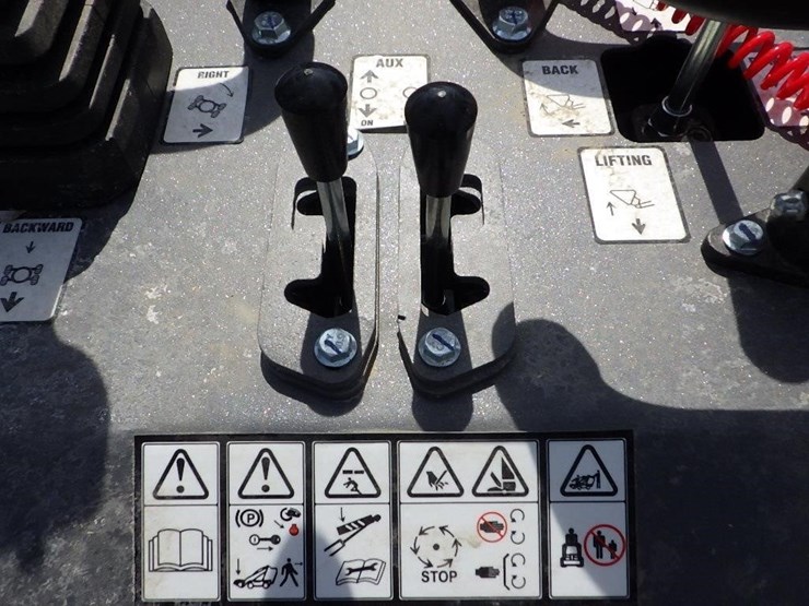 2026-stag-tl450-skid-steer-tracked-loader-image-24