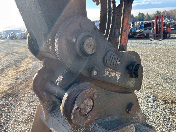 2021-hitachi-zx225-image-15