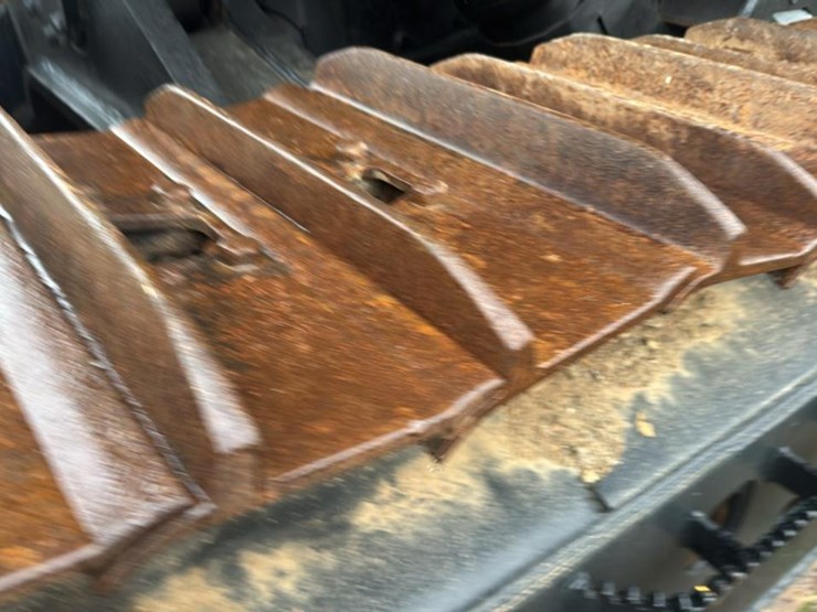 2010-tigercat-lx822c-image-37