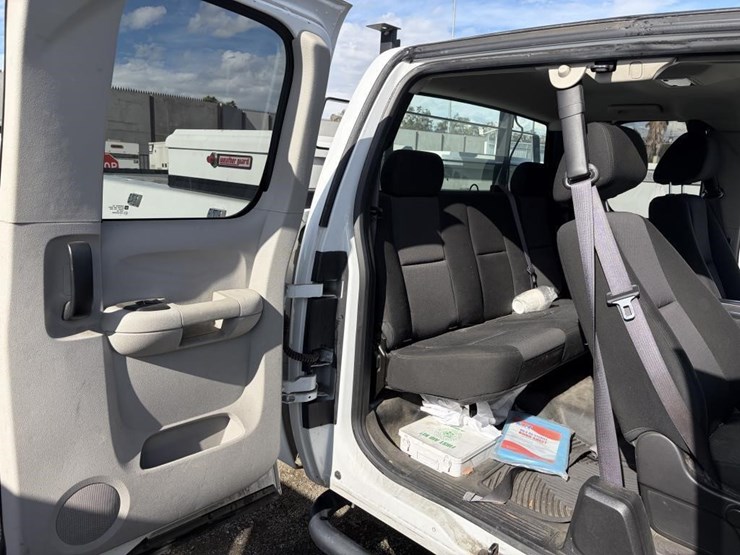 2012-gmc-sierra-2500-image-10