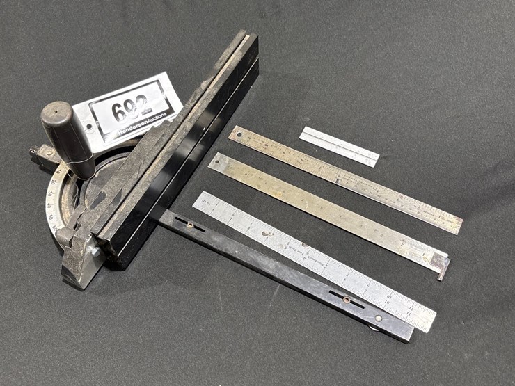 #692-•-group-of-wood-working-various-tools-image-1