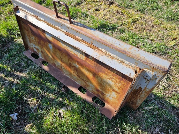 #556-•-54"-manure-tine-bucket-image-9