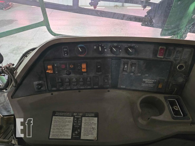 2000-john-deere-4710-image-13