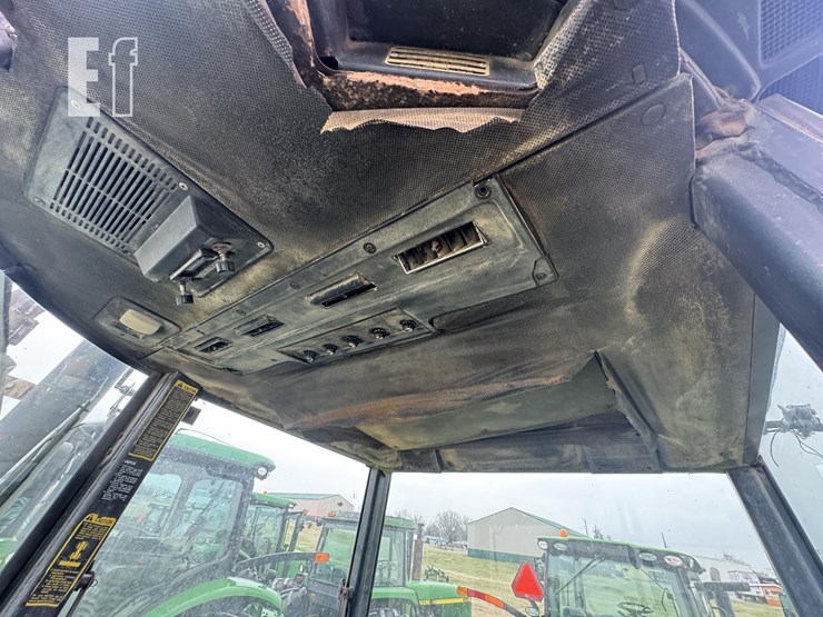 john-deere-8430-image-16