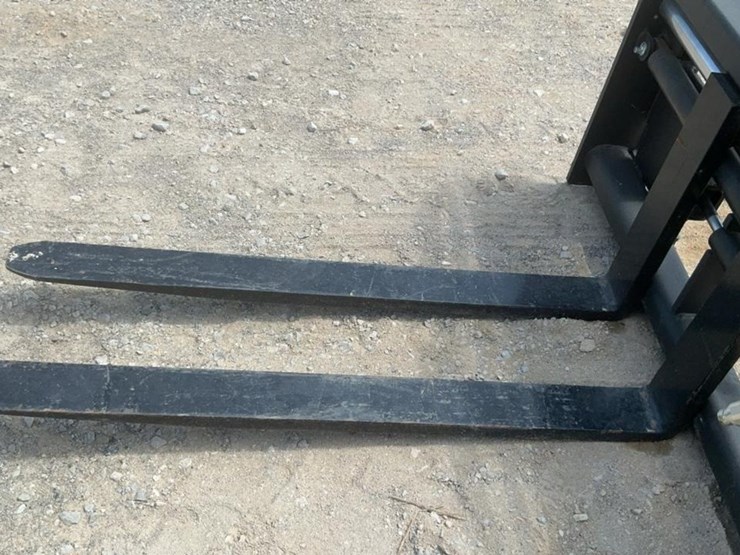 #178-•-hydraulic-forks-image-7