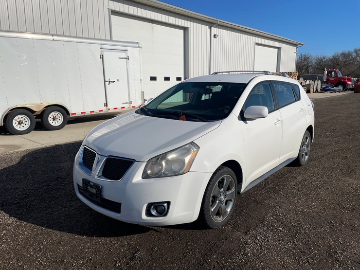 #2849-•-2008-pontiac-vibe-awd-hatchback-(has-wi-title)-image-1