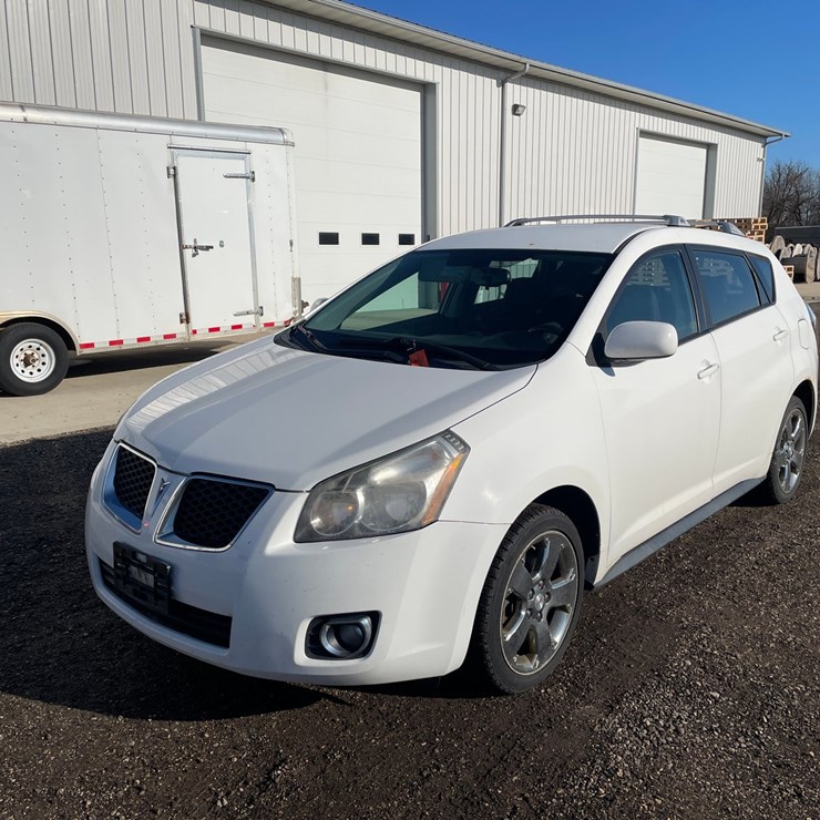 #2849 • 2008 Pontiac Vibe AWD Hatchback (Has WI Title)