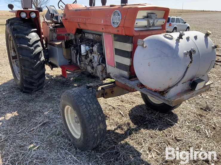 1968-massey-ferguson-1100-image-13