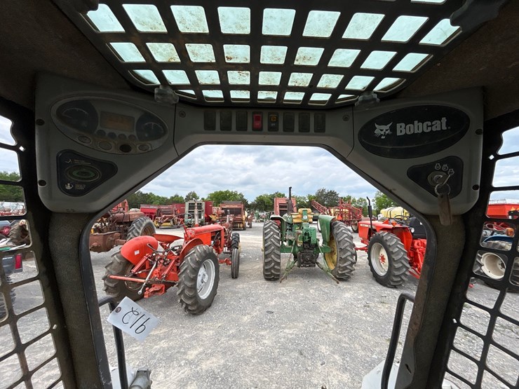 2013-bobcat-t190-image-16